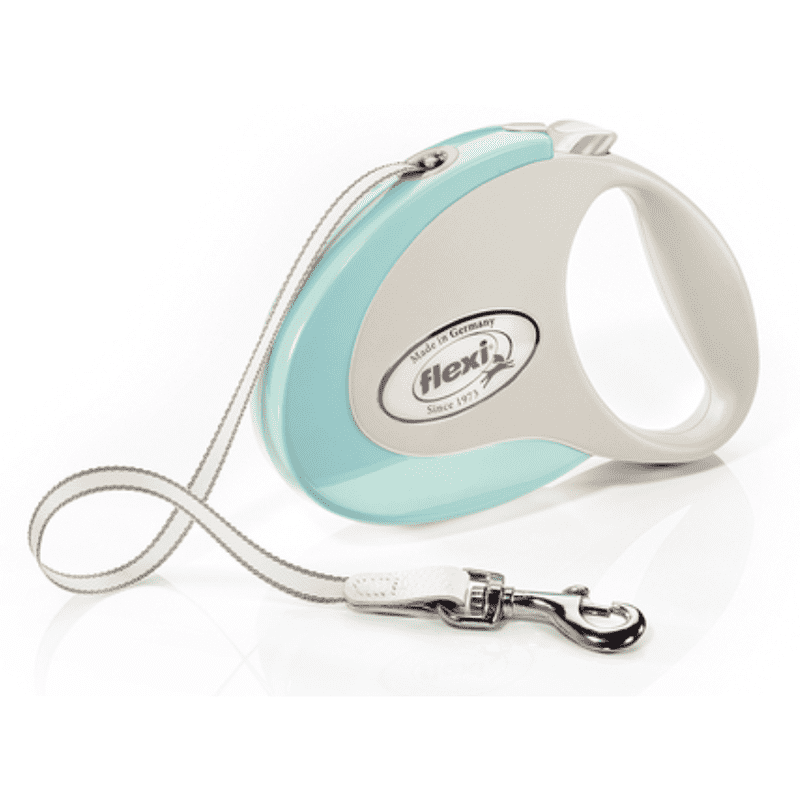 Dog retractable lead clearance